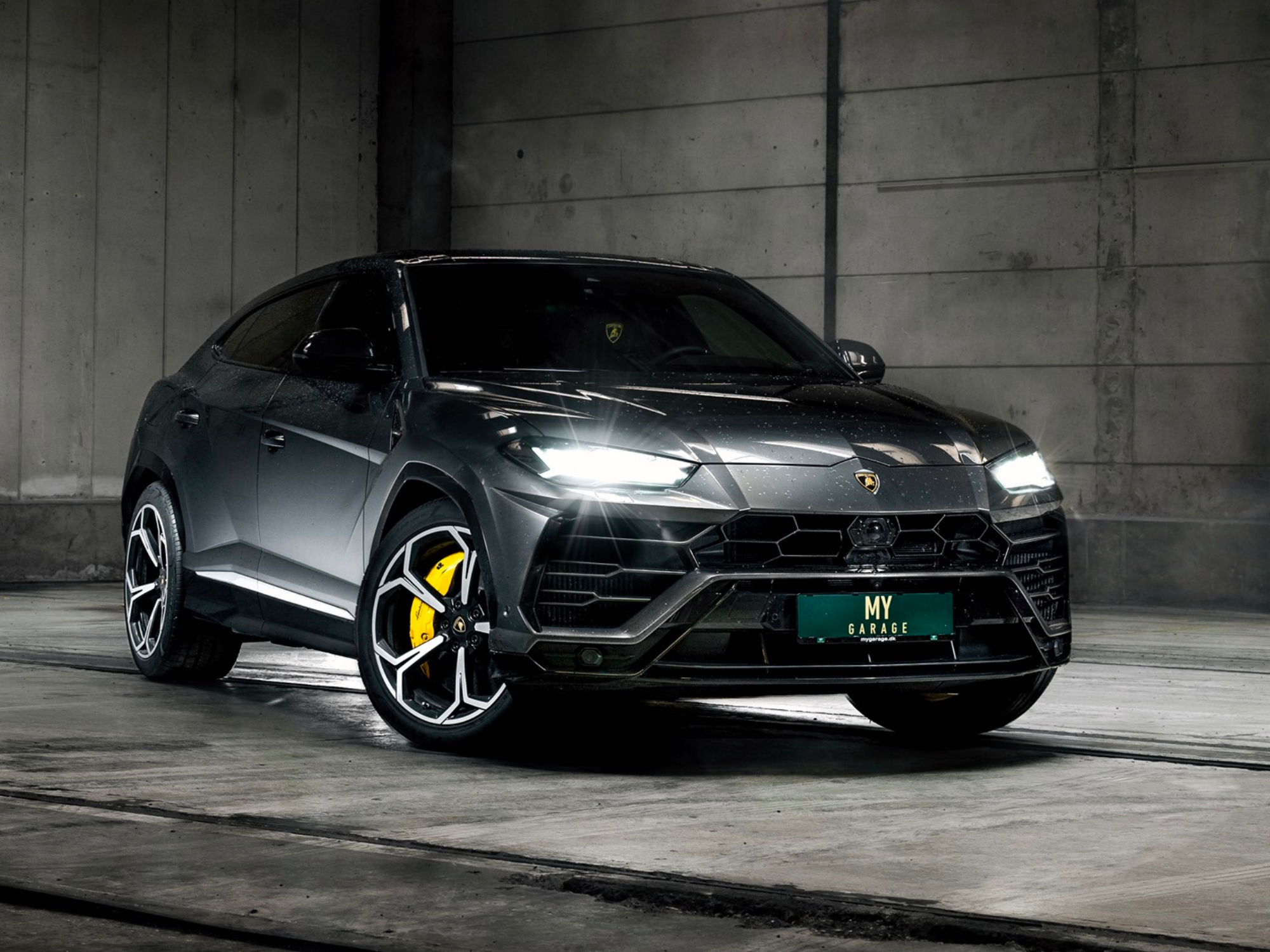 My Garage - Treasuring Cars and Passion